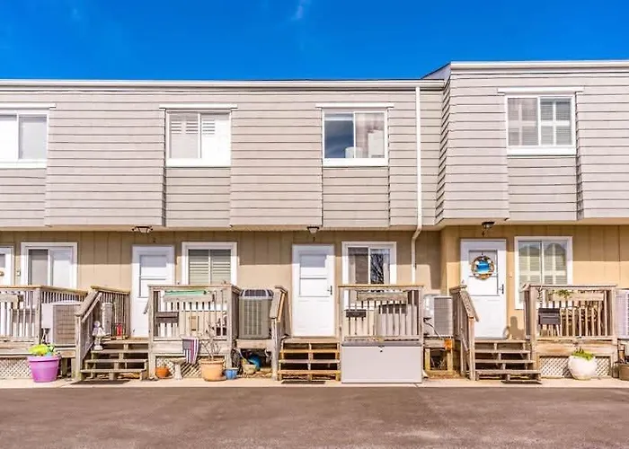 Bayfront Paradise Pool Boat Slip Townhome *