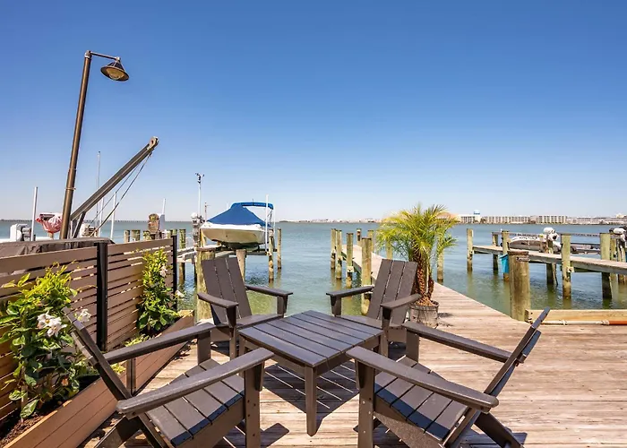 Holiday home Bayfront Paradise Pool Boat Slip Townhome *