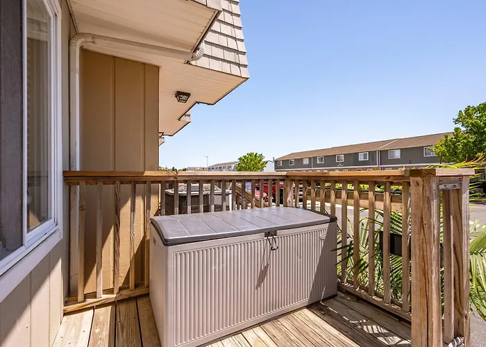 Bayfront Paradise Pool Boat Slip Townhome