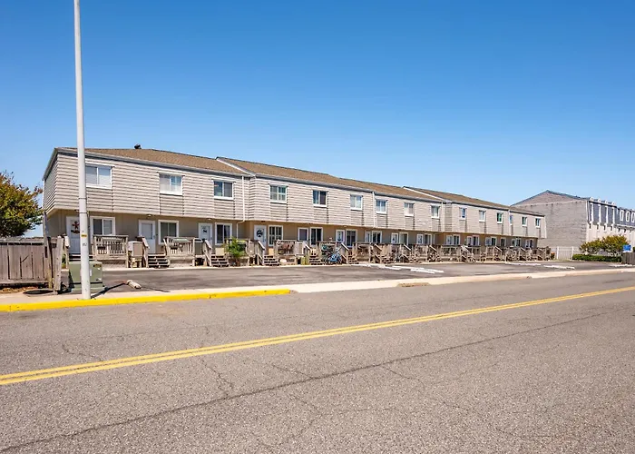 Bayfront Paradise Pool Boat Slip Townhome Ocean City